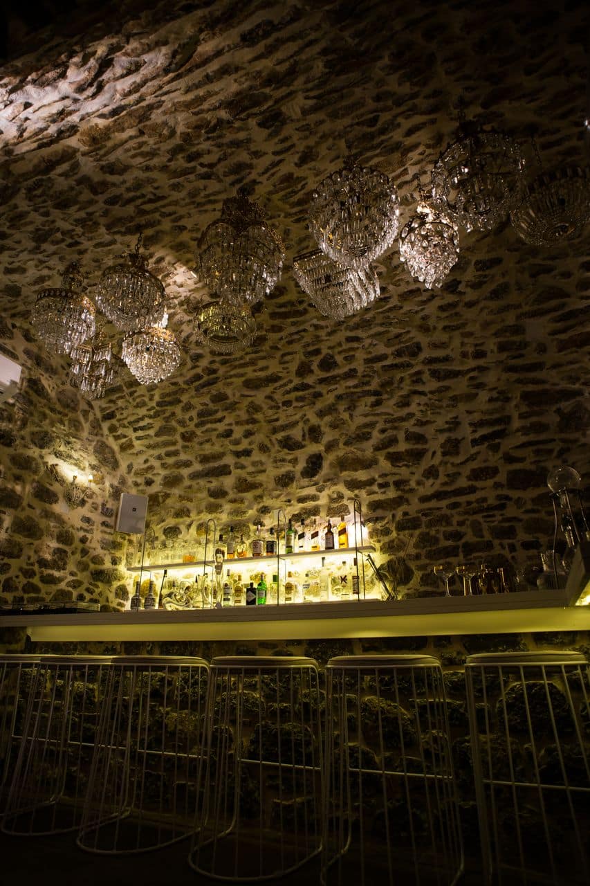 Mesta Cave Bar Kellari Coctails Chios